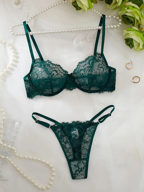 Emerald Lace Intimate Set – Bra & Thong