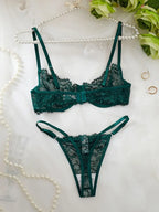 Emerald Lace Intimate Set – Bra & Thong
