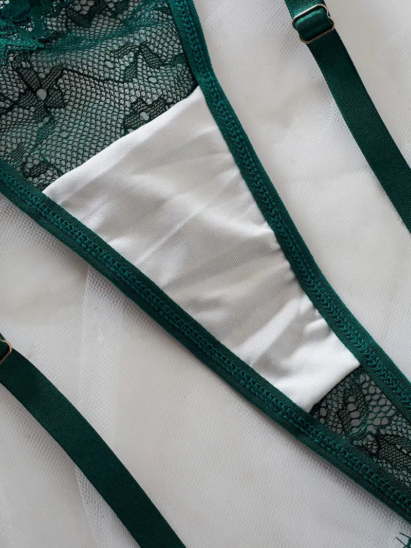 Emerald Lace Intimate Set – Bra & Thong